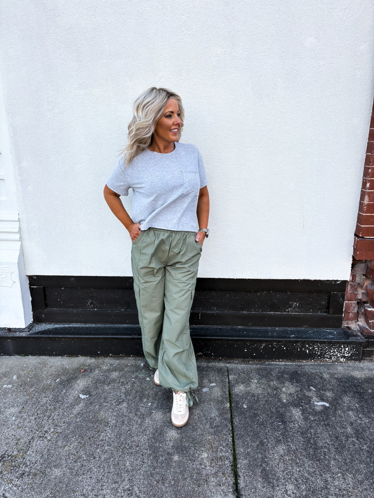 Boston Round Neck Tee