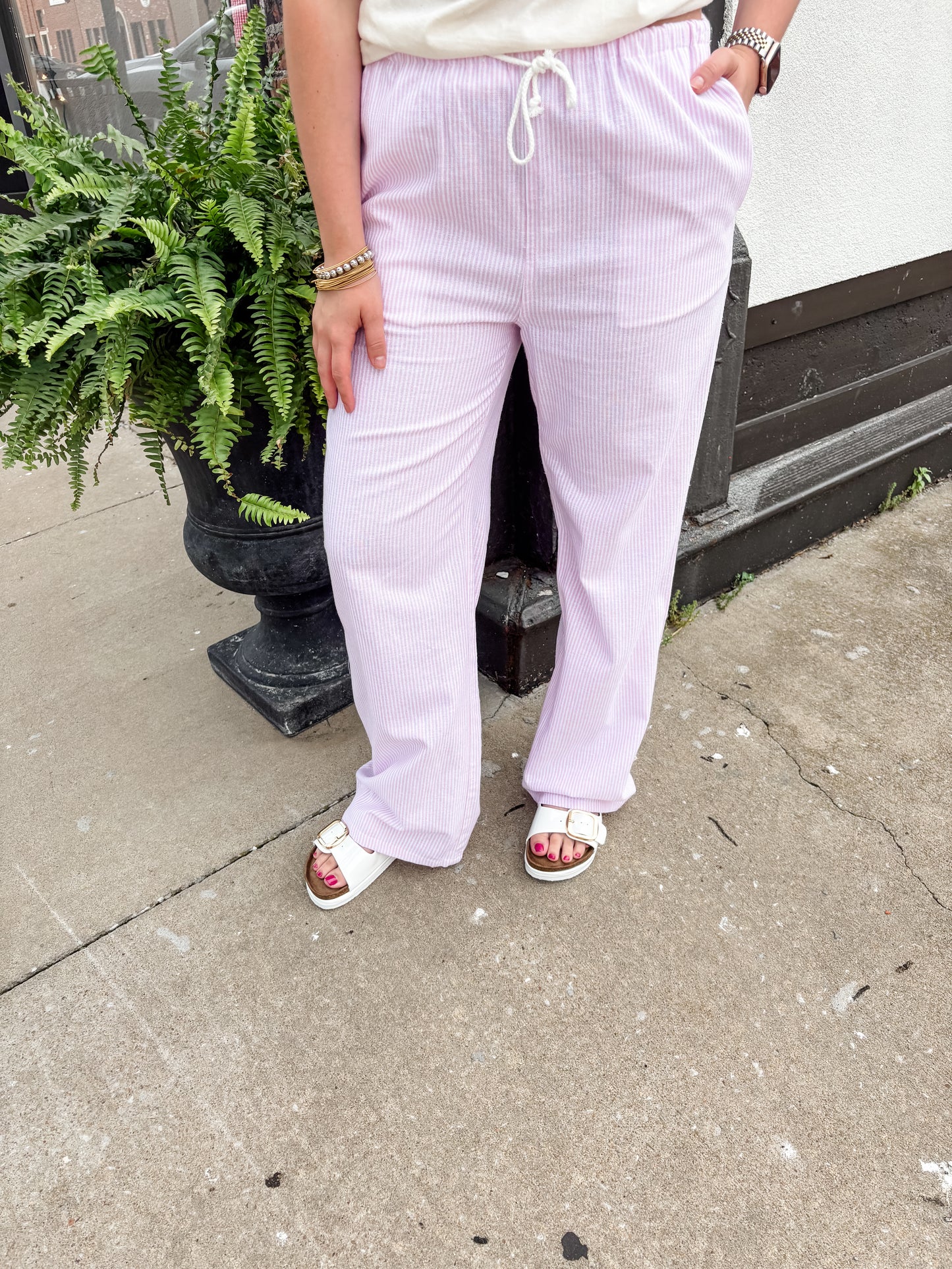 Serving Seersucker Pant - Pink