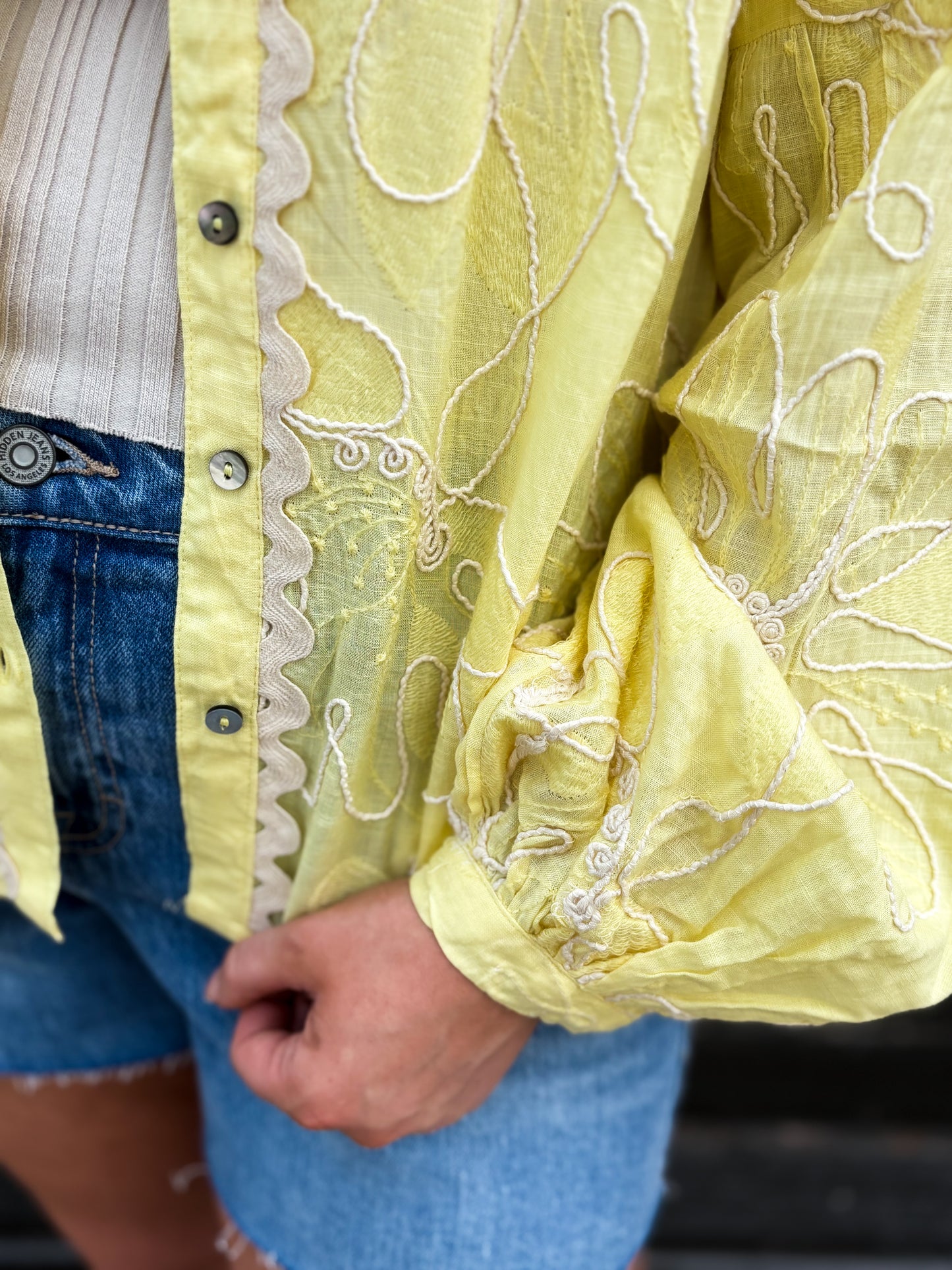 Butter Bloom Button Down