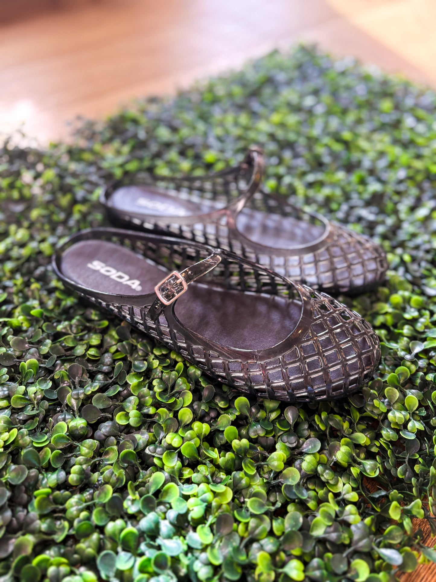 The Modern Muse Black Jelly