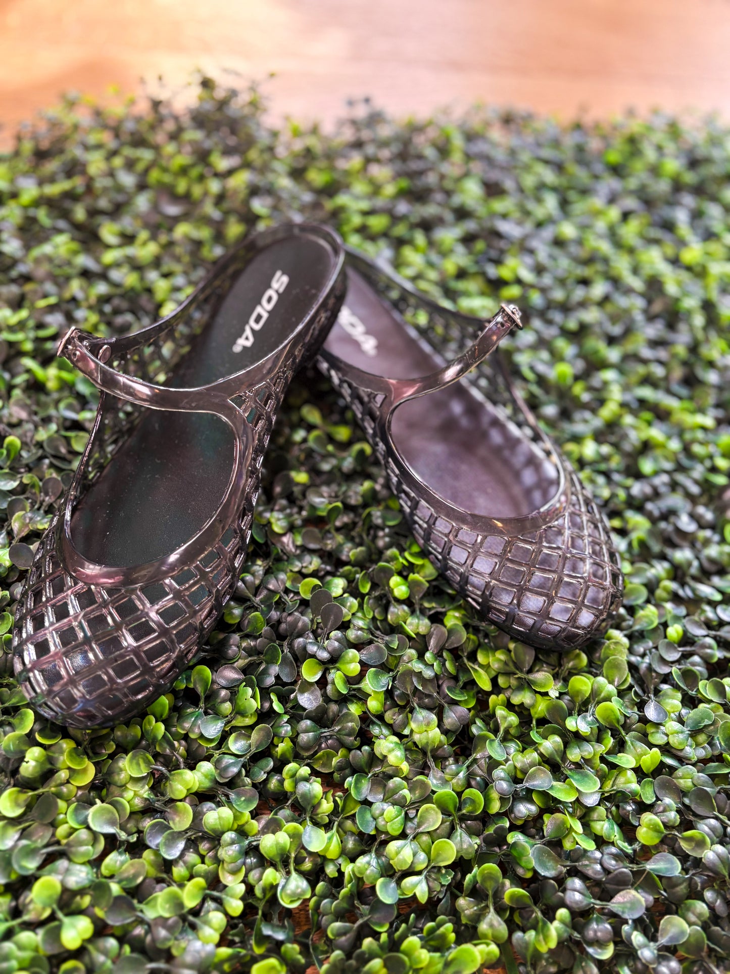 The Modern Muse Black Jelly