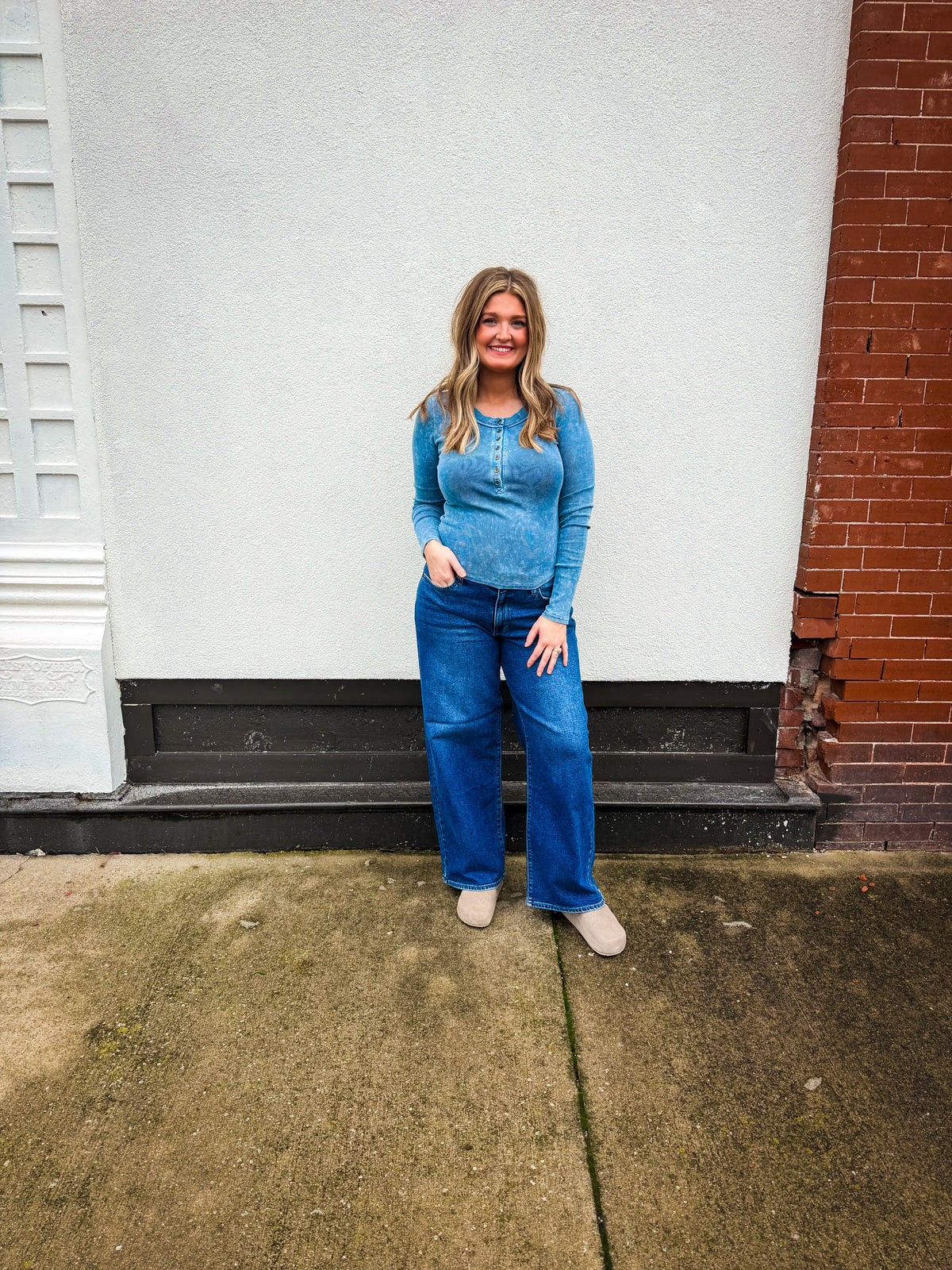 The Sawyer Henley Vintage Blue