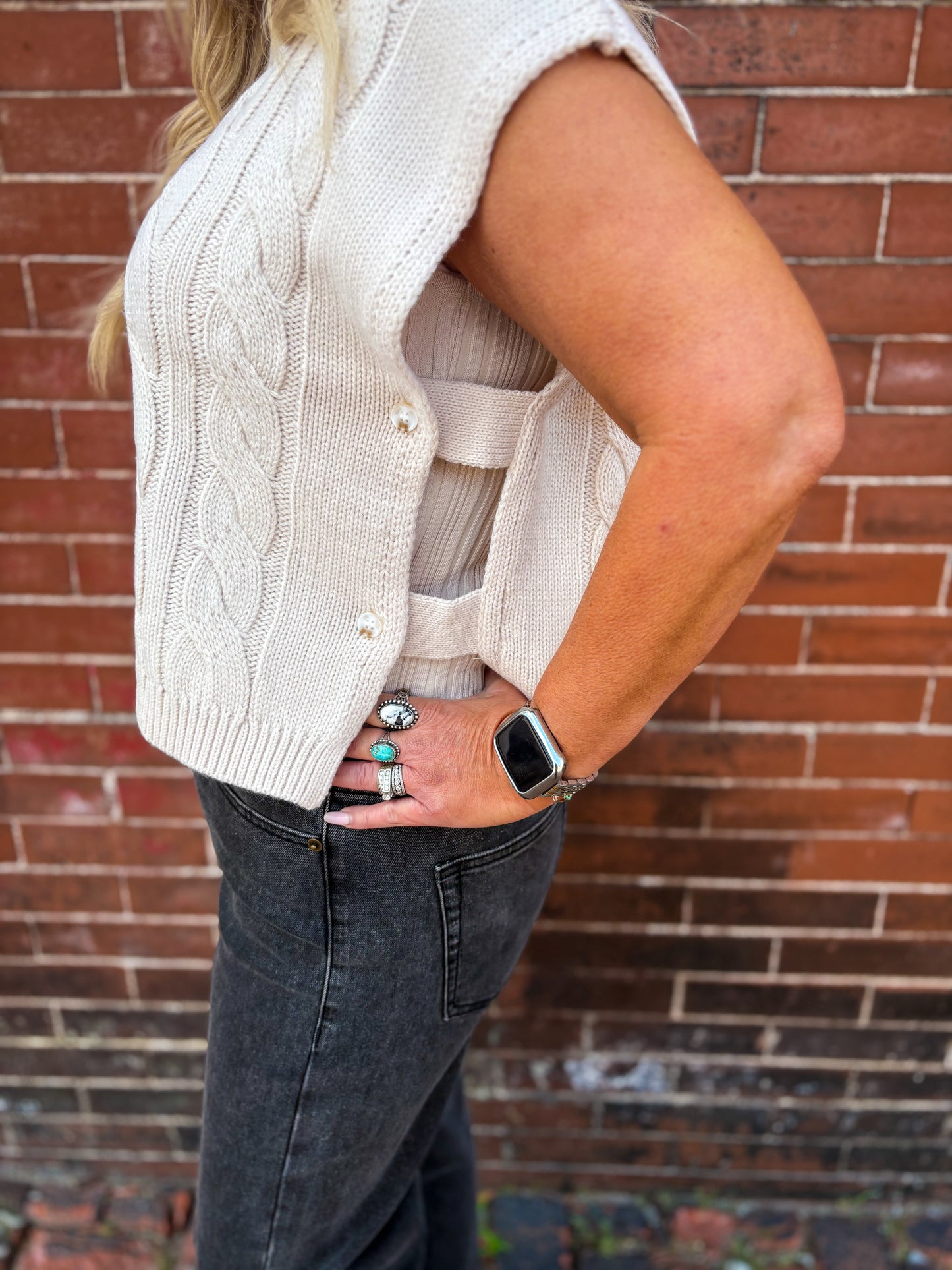 Side Note Sweater Vest - Cream